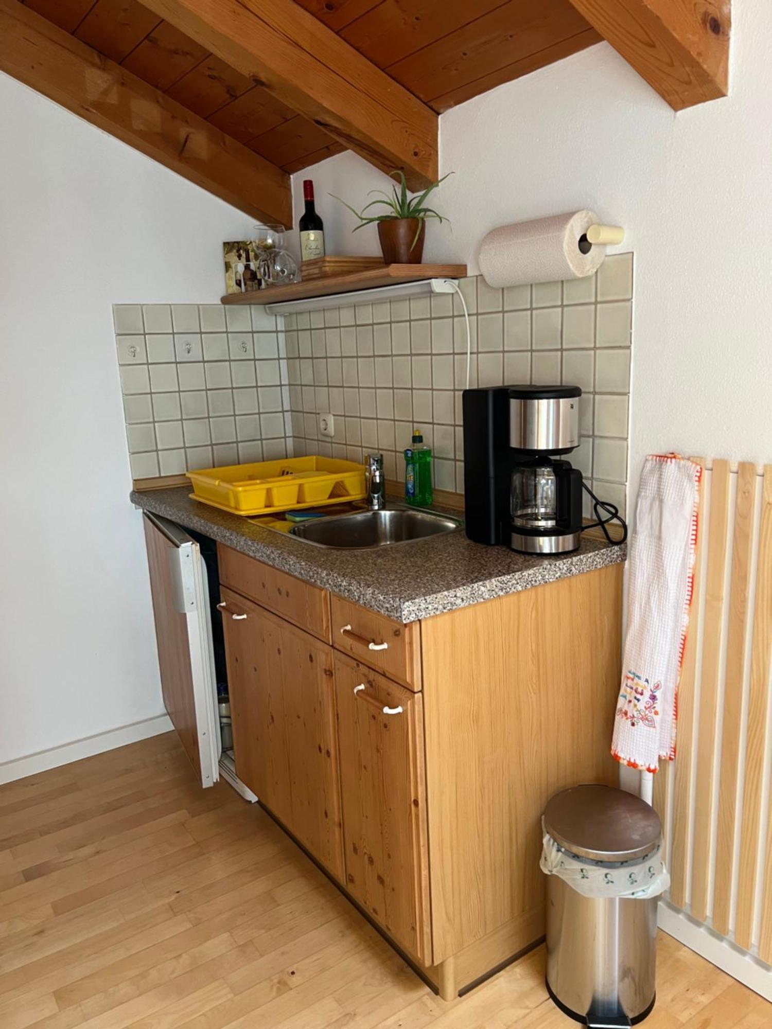 Gemuetliche Dachgeschosswohnung Mit Balkon アインリング エクステリア 写真